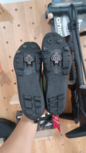 Load image into Gallery viewer, Fizik TERRA ATLAS size 42 (2nd hand)
