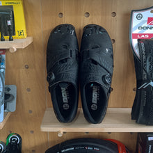 Load image into Gallery viewer, Bont RIOT+ MTB Carbon Composite Cycling Shoes - size 10 US (2nd hand)