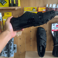 Load image into Gallery viewer, Bont RIOT+ MTB Carbon Composite Cycling Shoes - size 10 US (2nd hand)