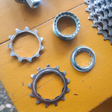 Load image into Gallery viewer, Shimano Sora Groupset with Disc brake caliper (flatmount) / FSA Vero Crankset with BB (2nd Hand)