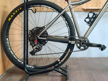 Load image into Gallery viewer, Titus Fireline EvoTitanium MTB MEDIUM (2nd Hand)