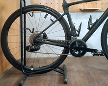 Load image into Gallery viewer, Specialized Roubaix Comp SRAM Rival eTap AXS w/ Roval Alpinist CLII Carbon Wheels (2nd Hand)