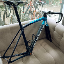 Load image into Gallery viewer, Trek Emonda SL 5 Disc - Full Carbon Frameset (2nd Hand)