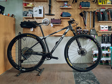 Load image into Gallery viewer, Cannondale F-Si Carbon 4 Lefty size S/M (2nd Hand)