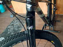 Load image into Gallery viewer, Cannondale F-Si Carbon 4 Lefty size S/M (2nd Hand)