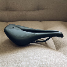 Load image into Gallery viewer, Specialized Power Expert Saddle with mirror (2nd hand)