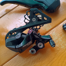 Load image into Gallery viewer, Shimano 105 Hydraulic Groupset (2nd Hand)