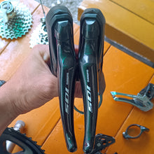 Load image into Gallery viewer, Shimano 105 Hydraulic Groupset (2nd Hand)