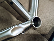 Load image into Gallery viewer, Hi-Light G6 Titanium frameset