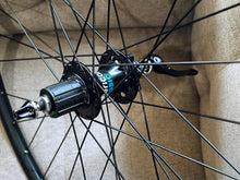 Load image into Gallery viewer, American Classic QR Wheelset 700c