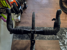 Load image into Gallery viewer, Traction Grrit Crouching Tiger size M