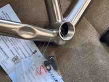Load image into Gallery viewer, Hi-Light R7.3 Titanium All-Road Frameset