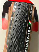 Load image into Gallery viewer, Challenge Tires Gravel Grinder (Tubeless ready)