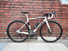 Load image into Gallery viewer, Neutron Carbon Chainring