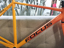 Load image into Gallery viewer, FOCUS Mares frameset size M (Second hand)
