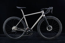Load image into Gallery viewer, Hi-Light R8.1 Titanium frameset
