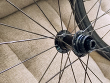 Load image into Gallery viewer, DTSWISS Wheelset WH-DT R470 DISC HG pair (2nd hand)
