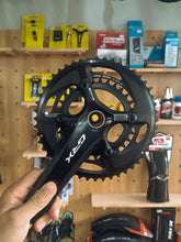 Load image into Gallery viewer, GRX Crankset FC-RX810 - 11 spd (2nd Hand)
