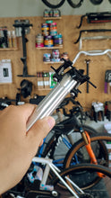 Load image into Gallery viewer, Traction CNC Alloy Seatpost
