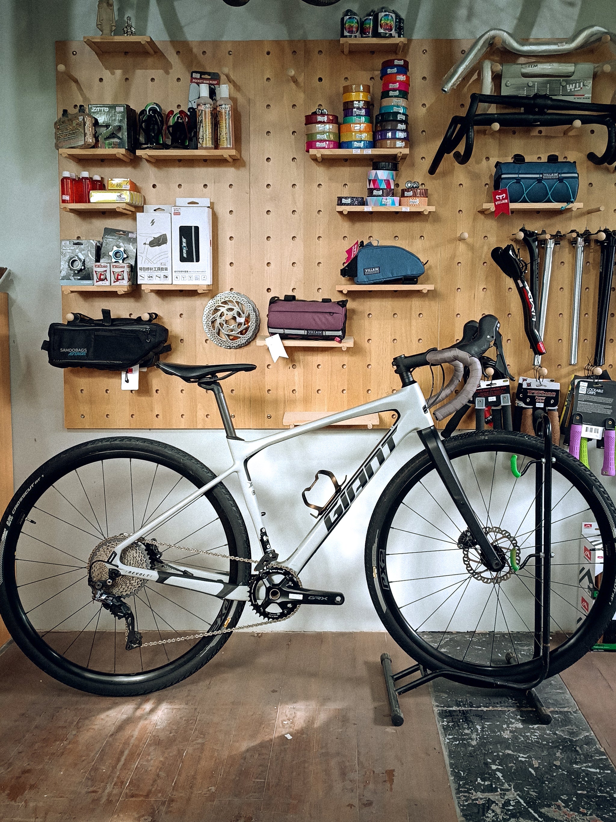 Giant Revolt Advanced 1 2021 size XS (2nd Hand) – Villain Cycles PH