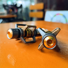 Load image into Gallery viewer, Crankbrothers Eggbeater 11  (2nd hand)
