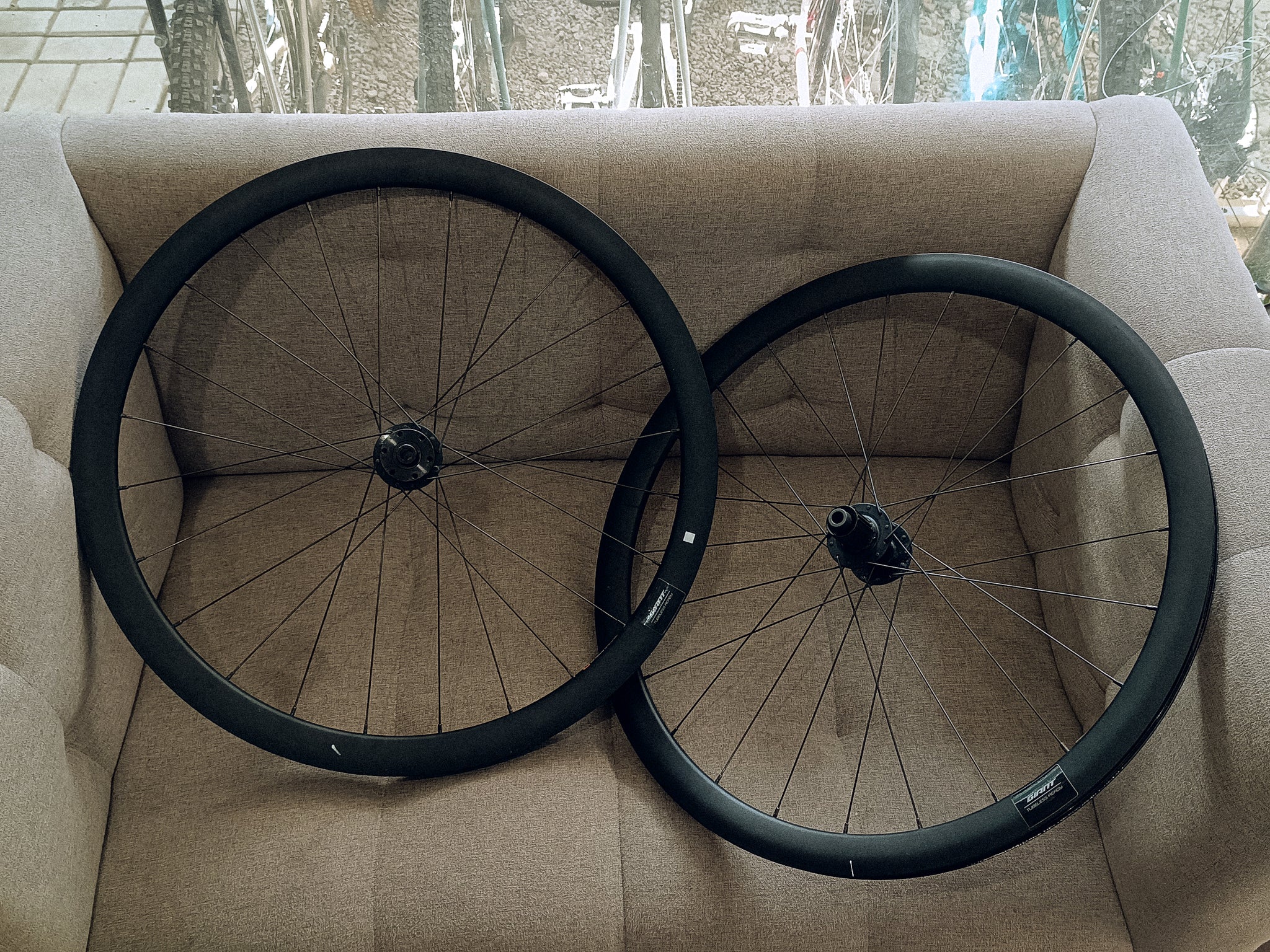Giant Stock Wheelset 700c (2nd hand) – Villain Cycles PH