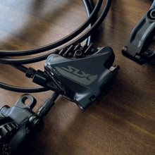 Load image into Gallery viewer, SHIMANO SLX Brakeset - post mount &amp; flat mount (2nd hand)
