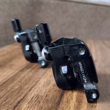Load image into Gallery viewer, SRAM Apex Hydraulic Flat Mount disc brake caliper (2nd hand)
