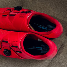 Load image into Gallery viewer, Shimano SH-RC300 Cycling Shoes
