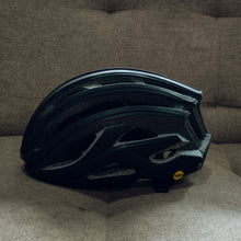 Load image into Gallery viewer, Specialized Prevail 2 Large (2nd hand)
