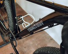 Load image into Gallery viewer, Traction Path X size M CUSTOM
