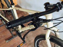 Load image into Gallery viewer, Traction Atlas Flat Bar Build size S (Shimano Hydraulic brakes)
