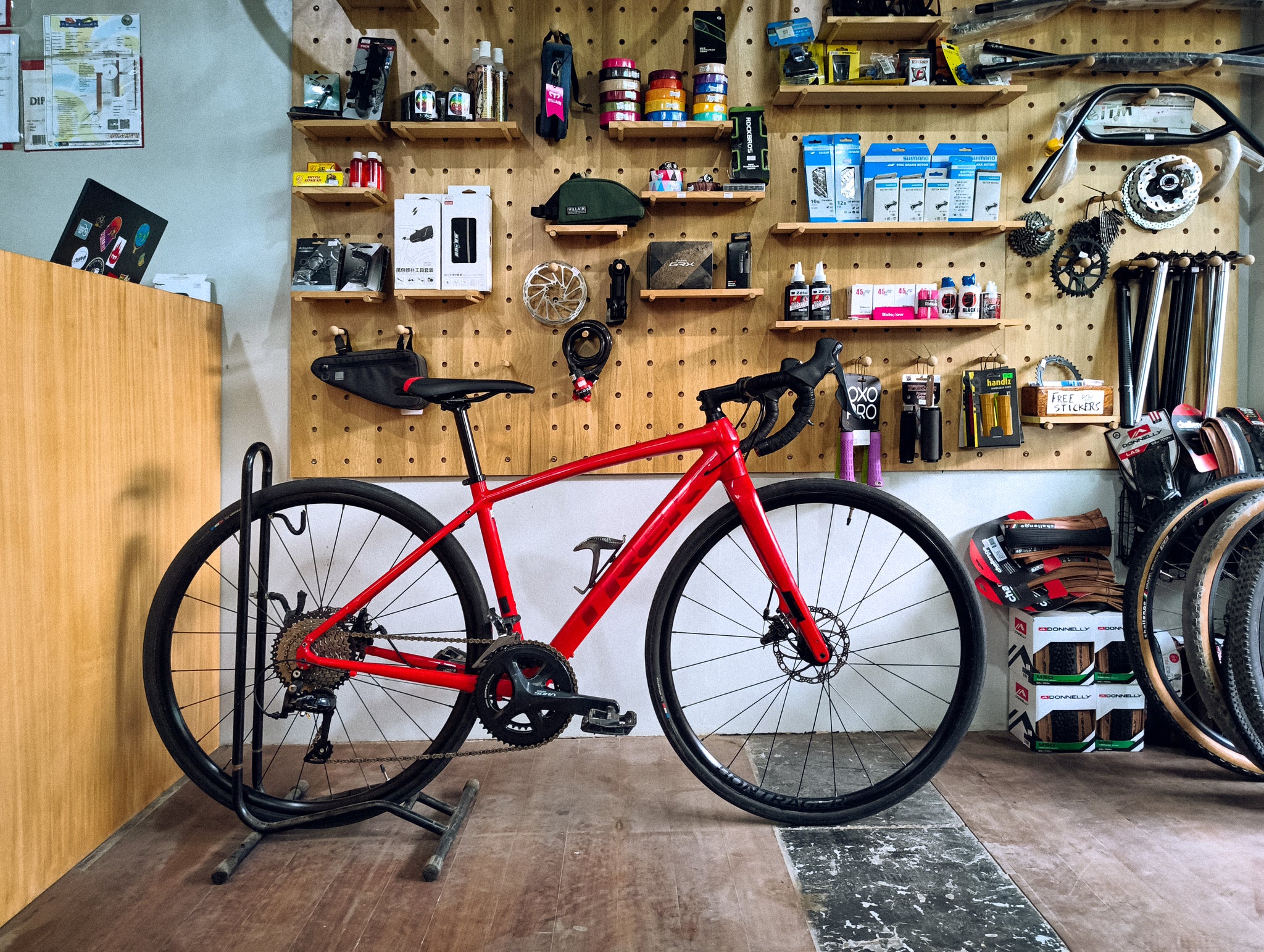 Trek Domane AL2 size 49 (2nd Hand) – Villain Cycles PH