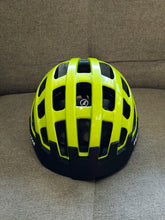Load image into Gallery viewer, Lazer Compact DLX Helmet (2nd hand)
