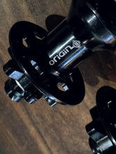 Load image into Gallery viewer, Origin 8 Hubs Front/Rear MICROSPLINE 12-Speed NON-BOOST,THRU-AXLE 32 Holes (2nd Hand - new)
