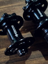 Load image into Gallery viewer, Origin 8 Hubs Front/Rear MICROSPLINE 12-Speed NON-BOOST,THRU-AXLE 32 Holes (2nd Hand - new)
