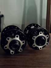 Load image into Gallery viewer, Origin 8 Hubs Front/Rear MICROSPLINE 12-Speed NON-BOOST,THRU-AXLE 32 Holes (2nd Hand - new)
