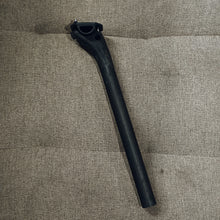 Load image into Gallery viewer, Elita One Carbon Seatpost Offset 20mm
