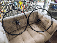 Load image into Gallery viewer, American Classic QR Wheelset 700c

