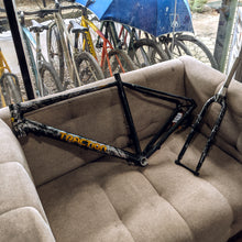 Load image into Gallery viewer, Traction Grrit Crouching Tiger Frameset size M
