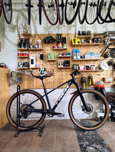 Load image into Gallery viewer, Trek Xcaliber 7 - size small (2nd hand)
