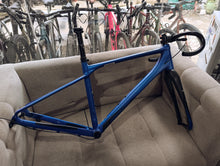 Load image into Gallery viewer, Merida Silex 400 XS alu frame carbon fork (2nd hand)
