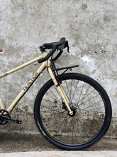 Load image into Gallery viewer, Traction Atlas Drop Bar with Front Rack Size S

