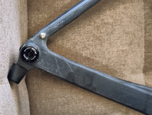 Load image into Gallery viewer, BXT Gravel 135 Frameset Unpainted size 52
