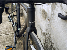 Load image into Gallery viewer, XDS AD300 Road Bike
