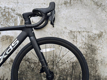 Load image into Gallery viewer, XDS AD300 Road Bike
