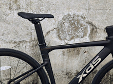 Load image into Gallery viewer, XDS AD300 Road Bike
