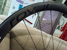 Load image into Gallery viewer, Roval Rapide C 38 (2nd Hand)
