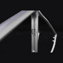 Load image into Gallery viewer, Hi-Light G0 Titanium Gravel Frameset
